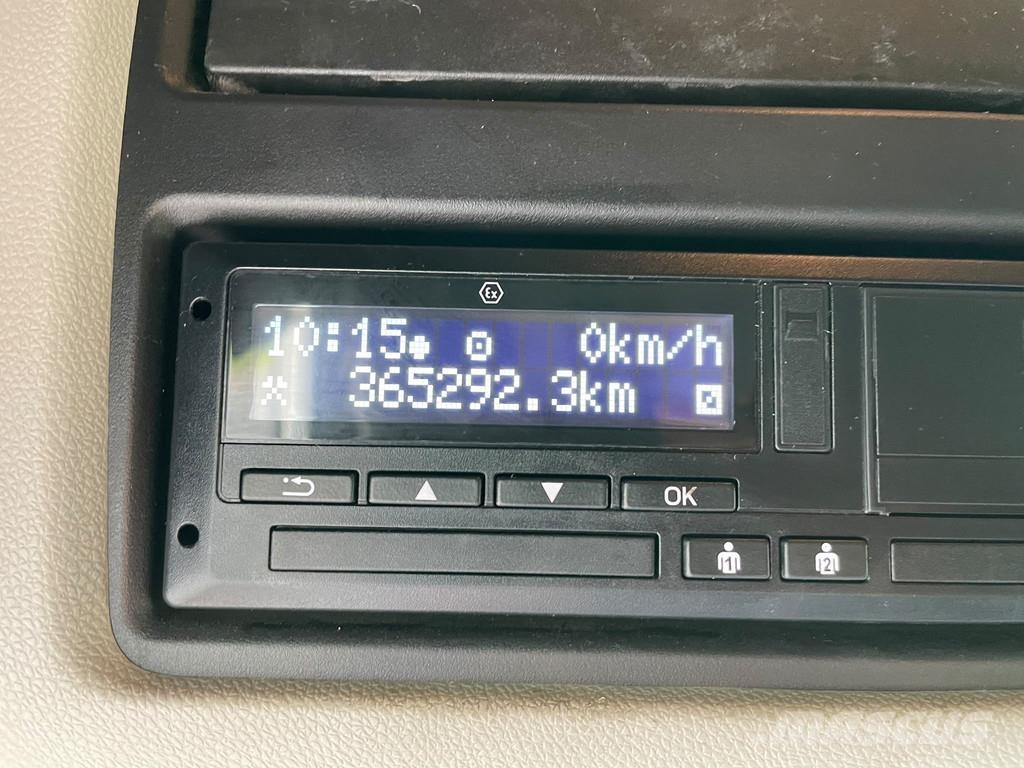 Scania R 730 A6X4NZ وحدات الجر
