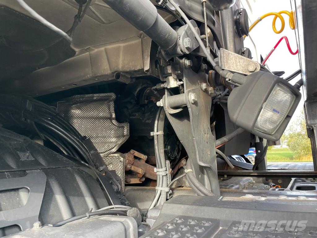 Scania R 730 A6X4NZ 中古トラクターヘッド | トレーラーヘッド