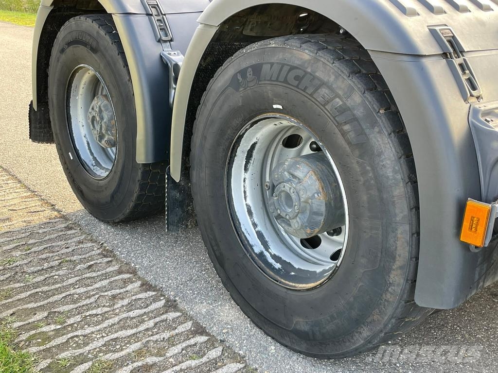 Scania R 730 A6X4NZ 中古トラクターヘッド | トレーラーヘッド