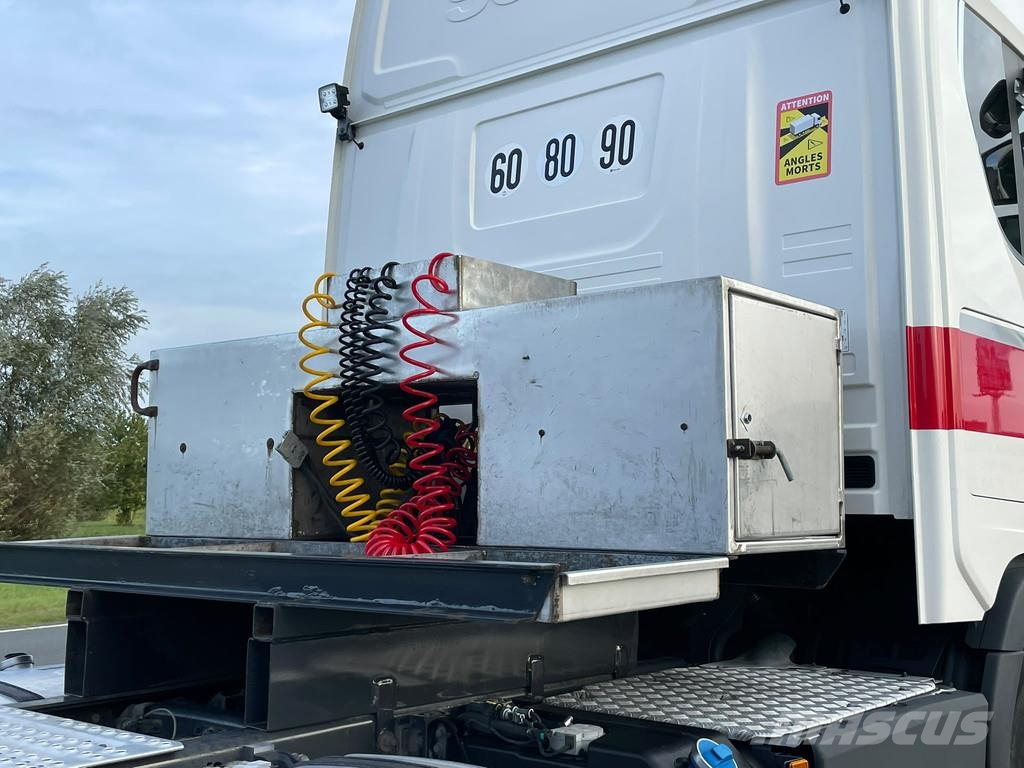 Scania R 730 A6X4NZ 中古トラクターヘッド | トレーラーヘッド