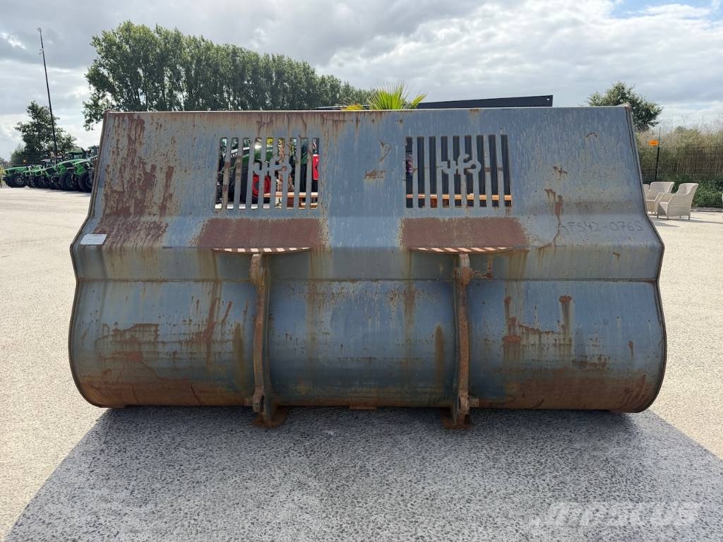 Volume bak / Volume bucket 300cm Volvo / Lundberg connection Skopor