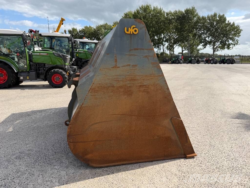 Volume bak / Volume bucket 300cm Volvo / Lundberg connection Skopor