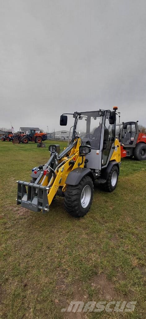 Wacker Neuson WL 28 Kolesové nakladače