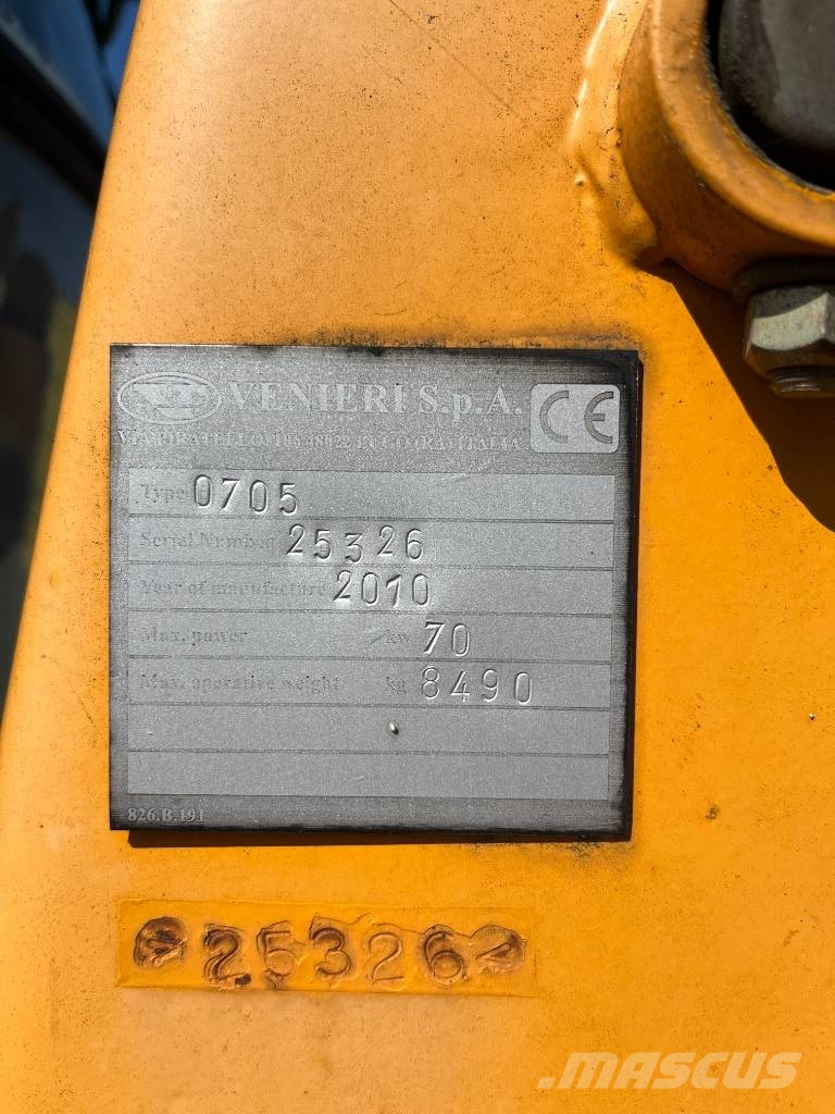 Venieri 8.23D Retrocargadoras