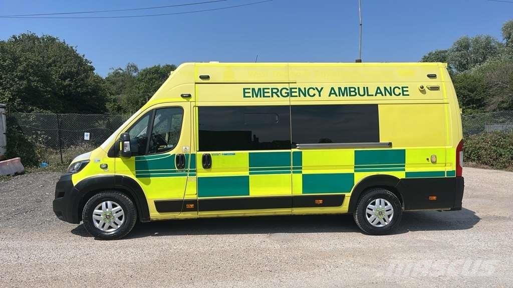 Fiat Ducato A&E Fiat Ducato A&E Vehicle with Stryker Pr سيارات إسعاف