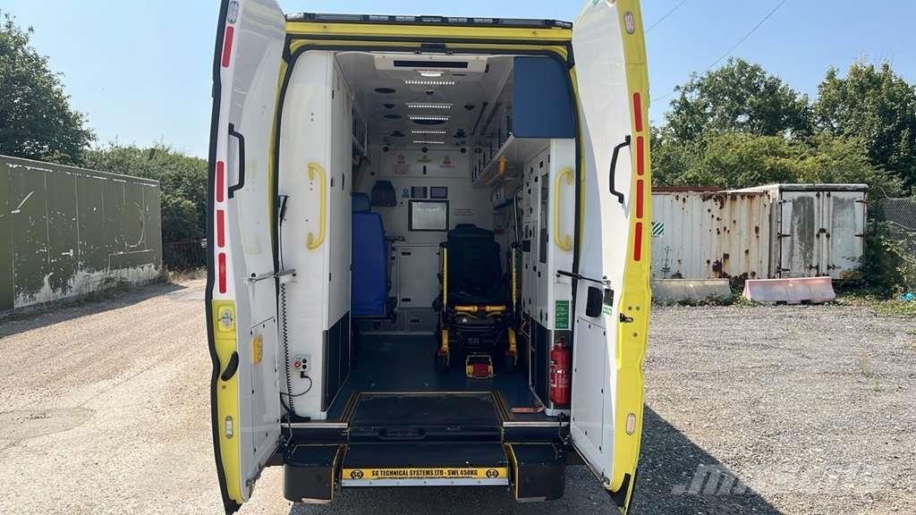 Fiat Ducato A&E Fiat Ducato A&E Vehicle with Stryker Pr سيارات إسعاف