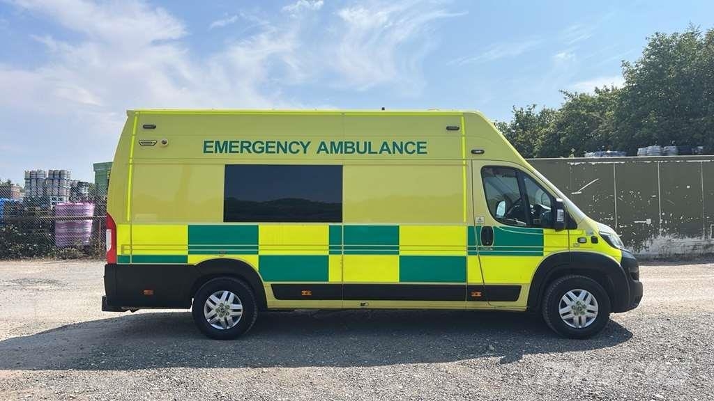 Fiat Ducato A&E Fiat Ducato A&E Vehicle with Stryker Pr سيارات إسعاف