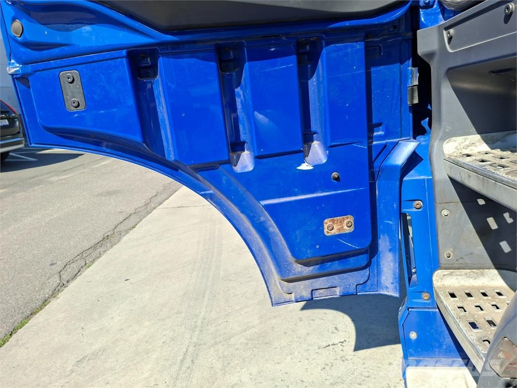 DAF XF 510 FAN 6X2 Flatbed / Dropside trucks