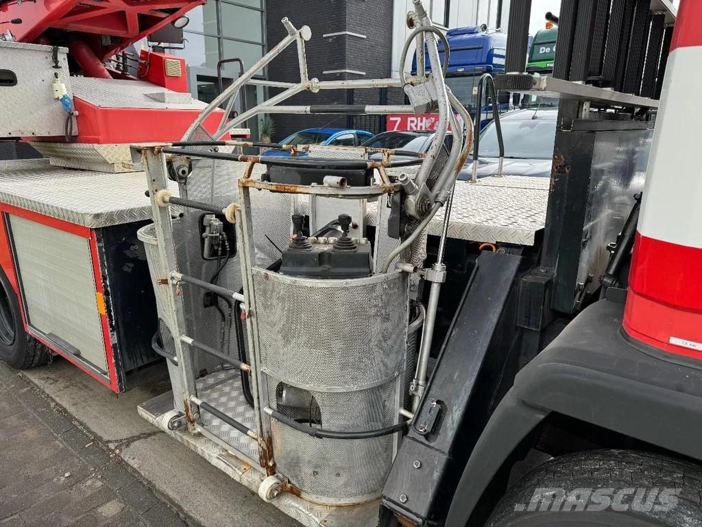 Mercedes-Benz 1120 OF MAGIRUS 24 METER + KORF + SLANGS 消防車