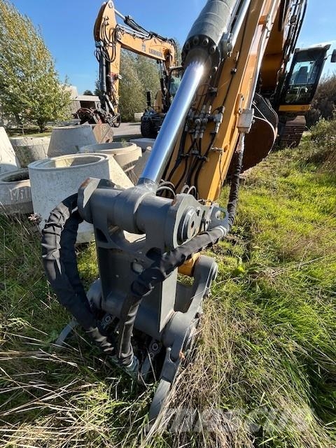 Liebherr R 938 Litronic Escavatori cingolati