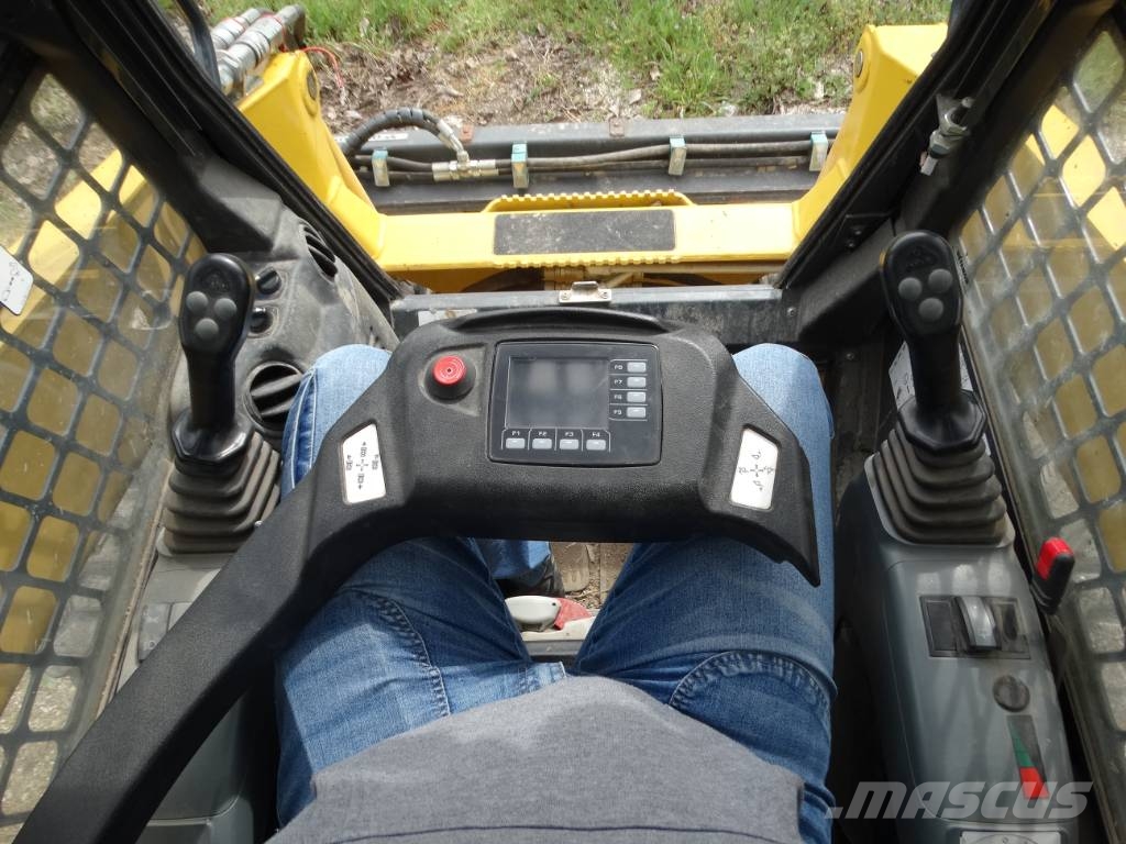 Komatsu SK 820-8E0 Hjullastare