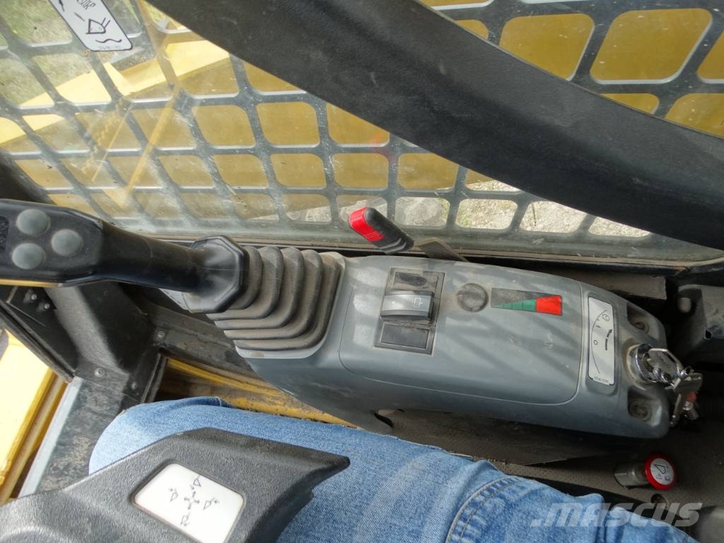 Komatsu SK 820-8E0 Hjullastare