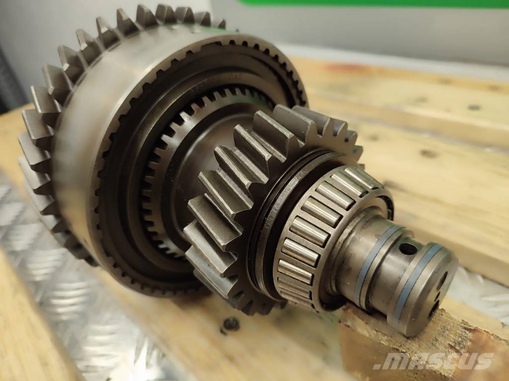 John Deere JOHN DEERE 3200 gearbox basket 8E5707 Getriebe