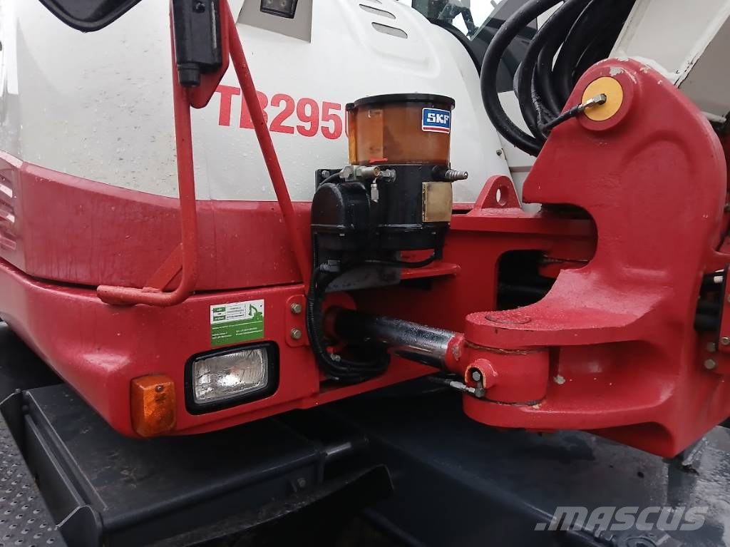 Takeuchi TB 295 W 휠 굴삭기