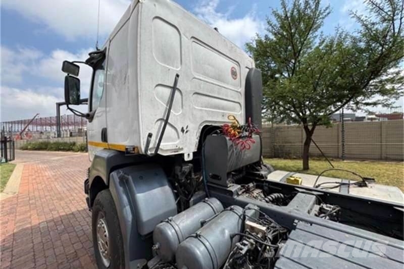 Renault KERAX 其他货车