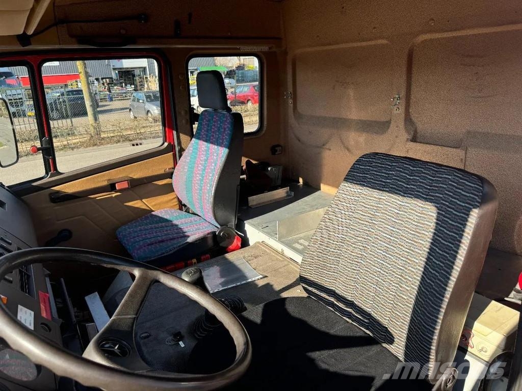Mercedes-Benz 1117 4X2 FIRE TRUCK HIAB 050A ONLY 105787 KM Πυροσβεστικά οχήματα