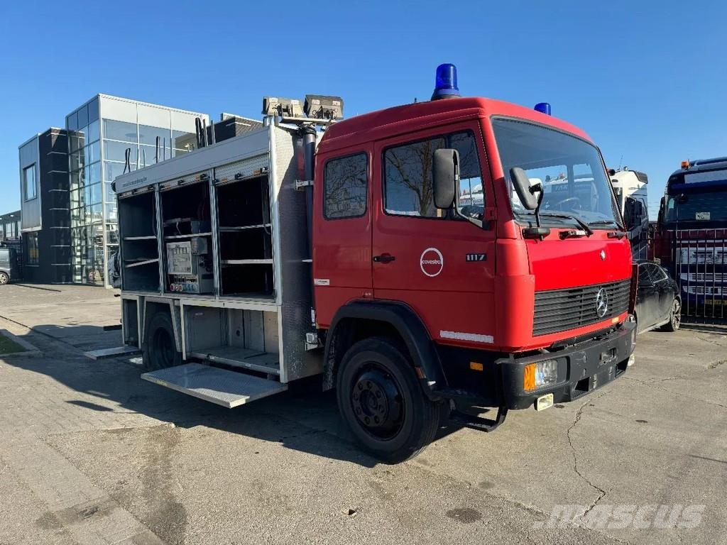 Mercedes-Benz 1117 4X2 FIRE TRUCK HIAB 050A ONLY 105787 KM 消防車