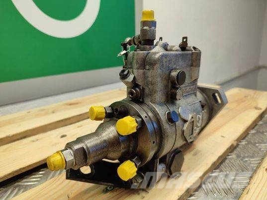 CAT TH 62 (DB2435-5065) injection pump Двигуни