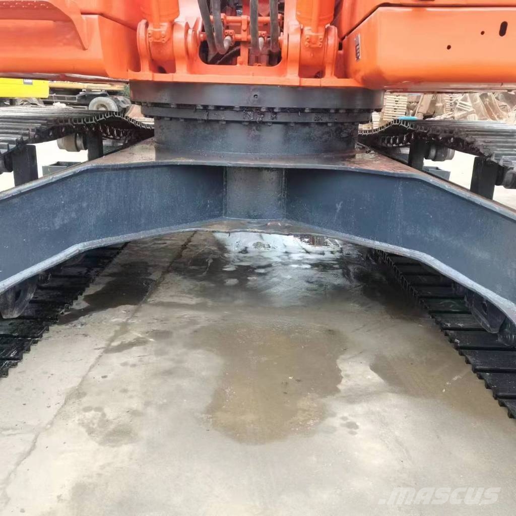 Doosan DX 225 LC Beltegraver