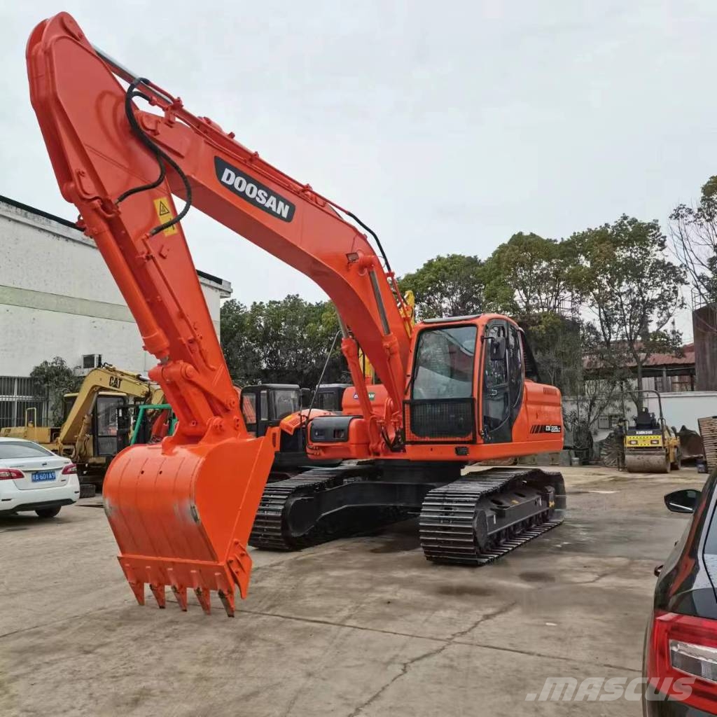 Doosan DX 225 LC Beltegraver