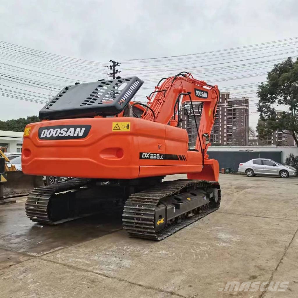 Doosan DX 225 LC Beltegraver