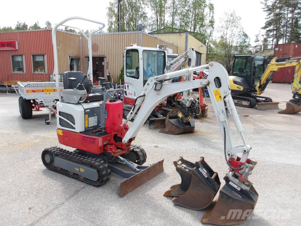 Takeuchi TB 210 R حفارات صغيرة أقل من 7 طن (حفارات صغيرة)