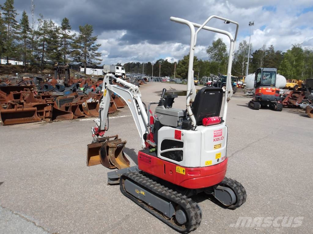 Takeuchi TB 210 R حفارات صغيرة أقل من 7 طن (حفارات صغيرة)