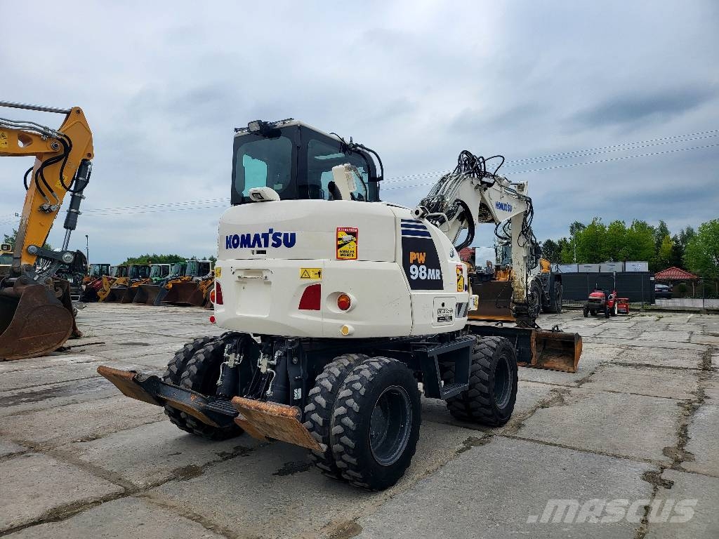 Komatsu PW98 MR-10 Wielgraafmachines
