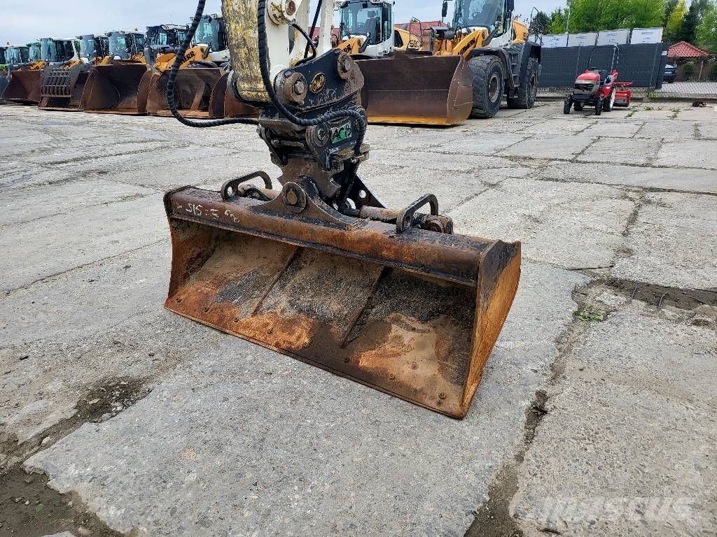 Komatsu PW98 MR-10 Wielgraafmachines