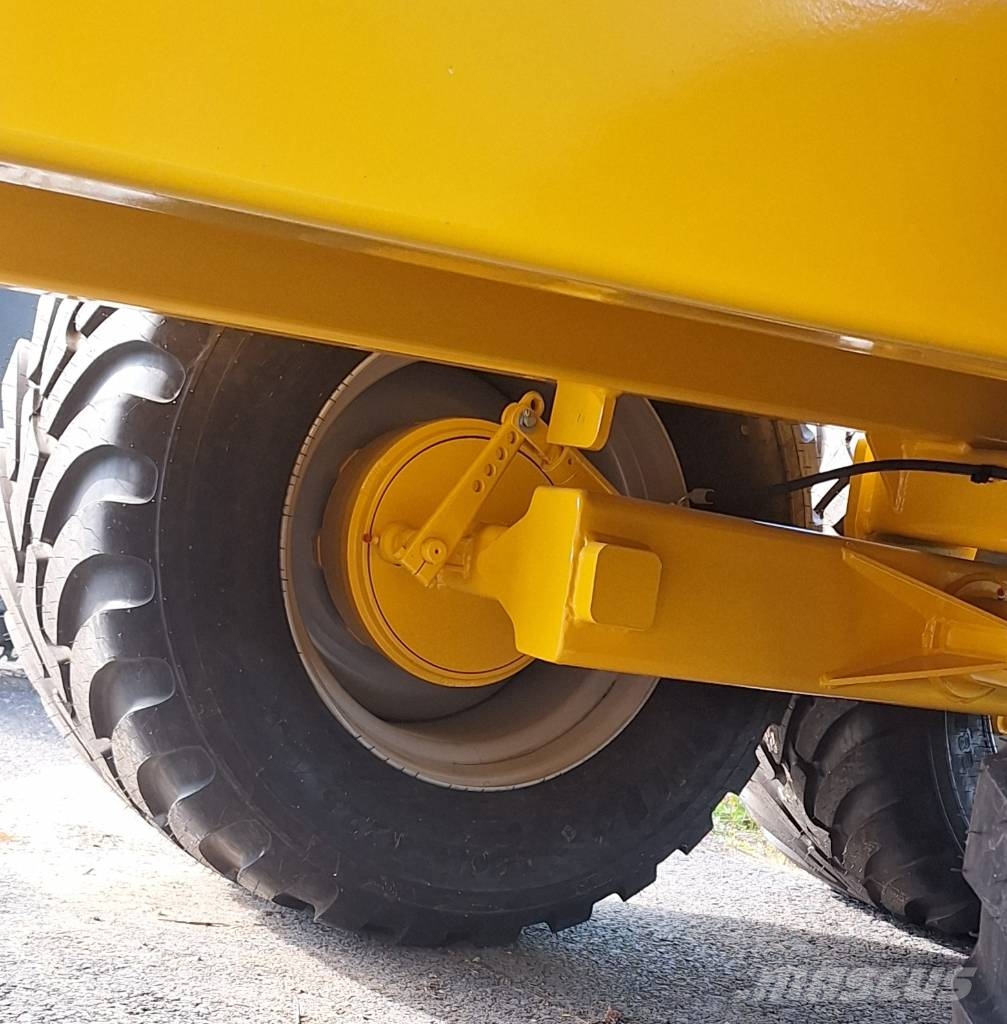 Multiva TRM 16 Standarta piekabes