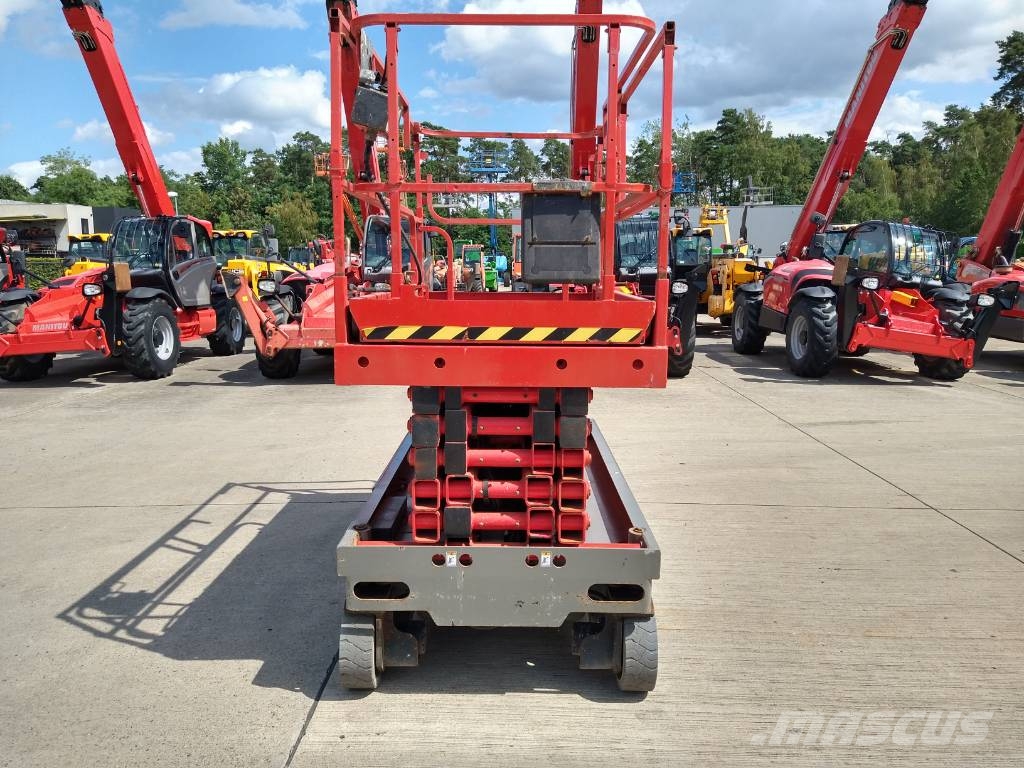 Haulotte Compact 14 (246) Scheren-Arbeitsbühnen