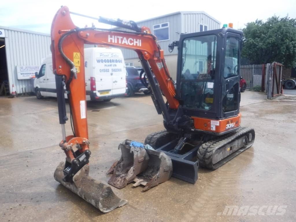 Hitachi ZX 33 U-6, 2023, Luton, Bedfordshire, Marea Britanie
