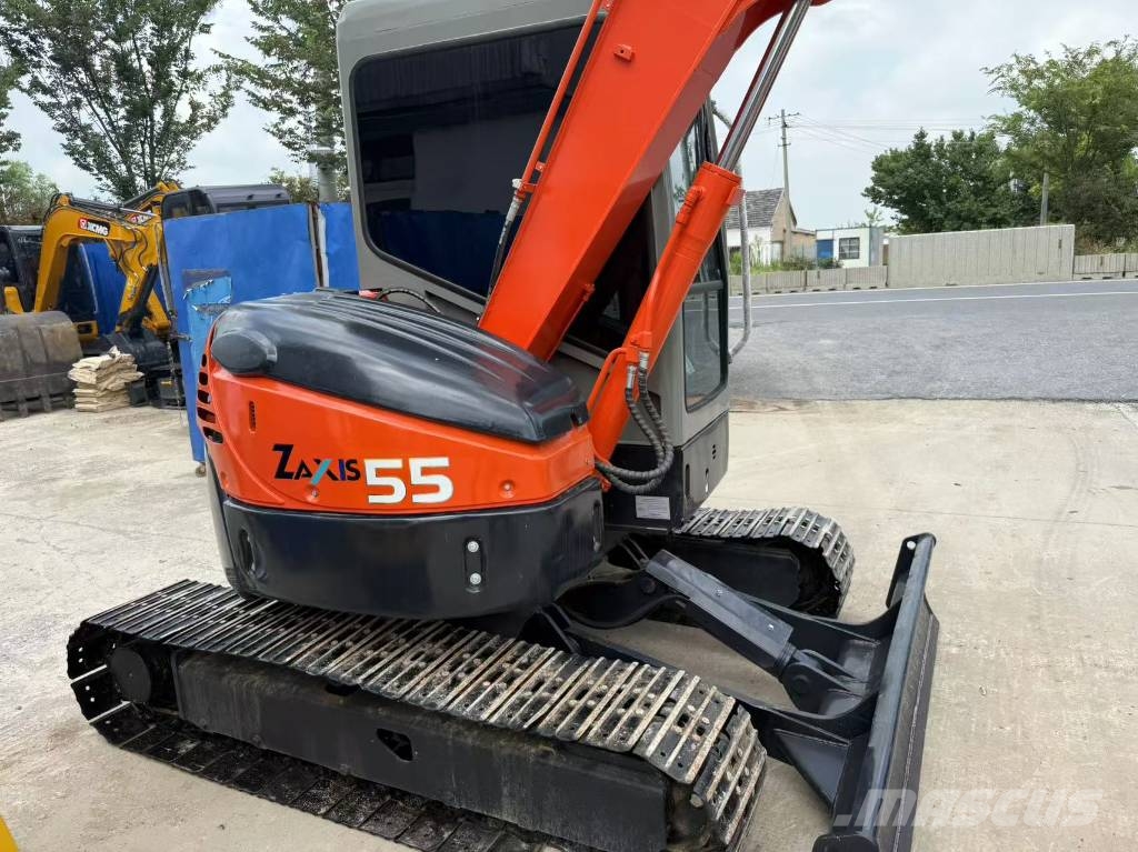 Hitachi Zaxis 55 U Minigrävare < 7t