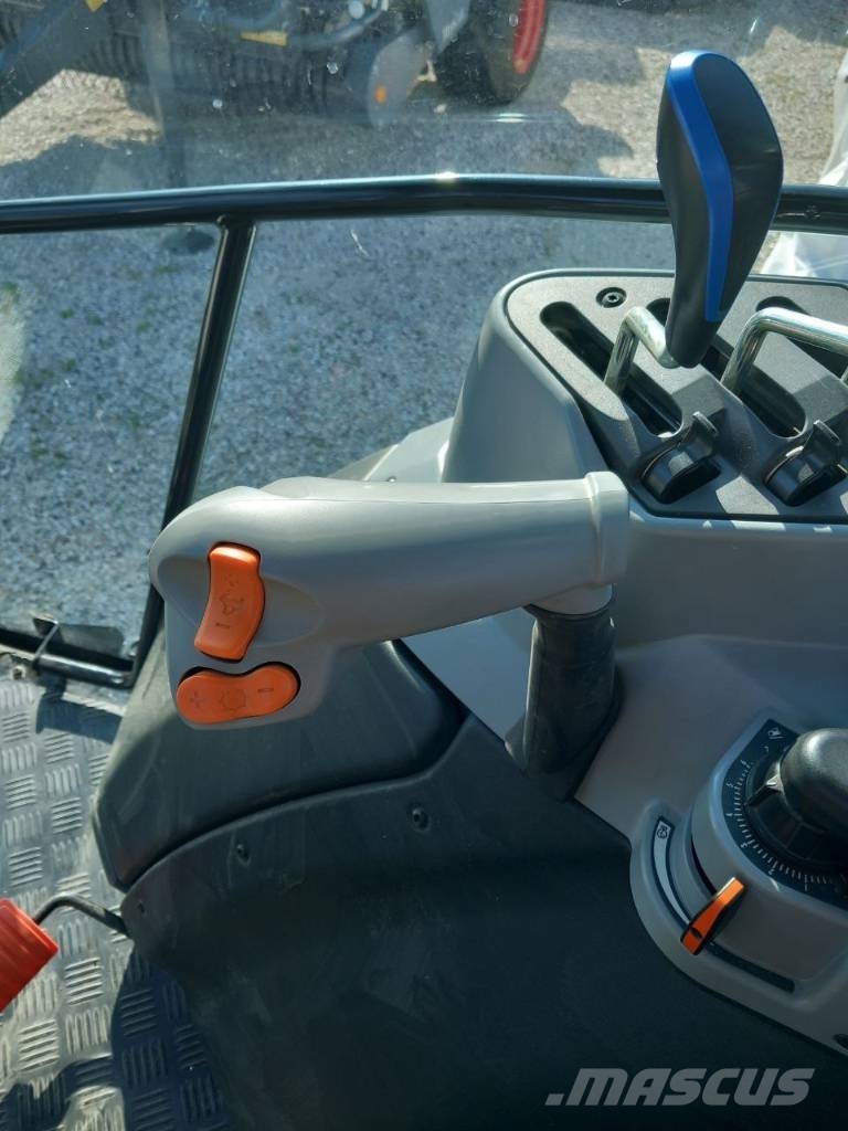 Valtra A 104 Tractores