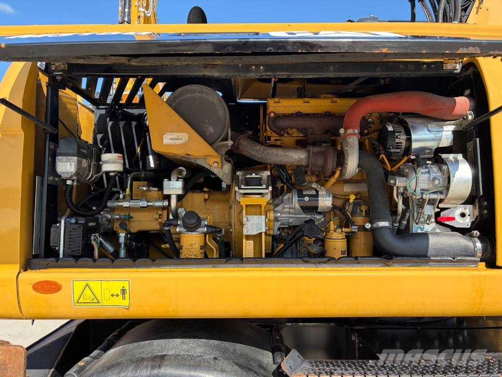 CAT M 315 D Ratasekskavaatorid