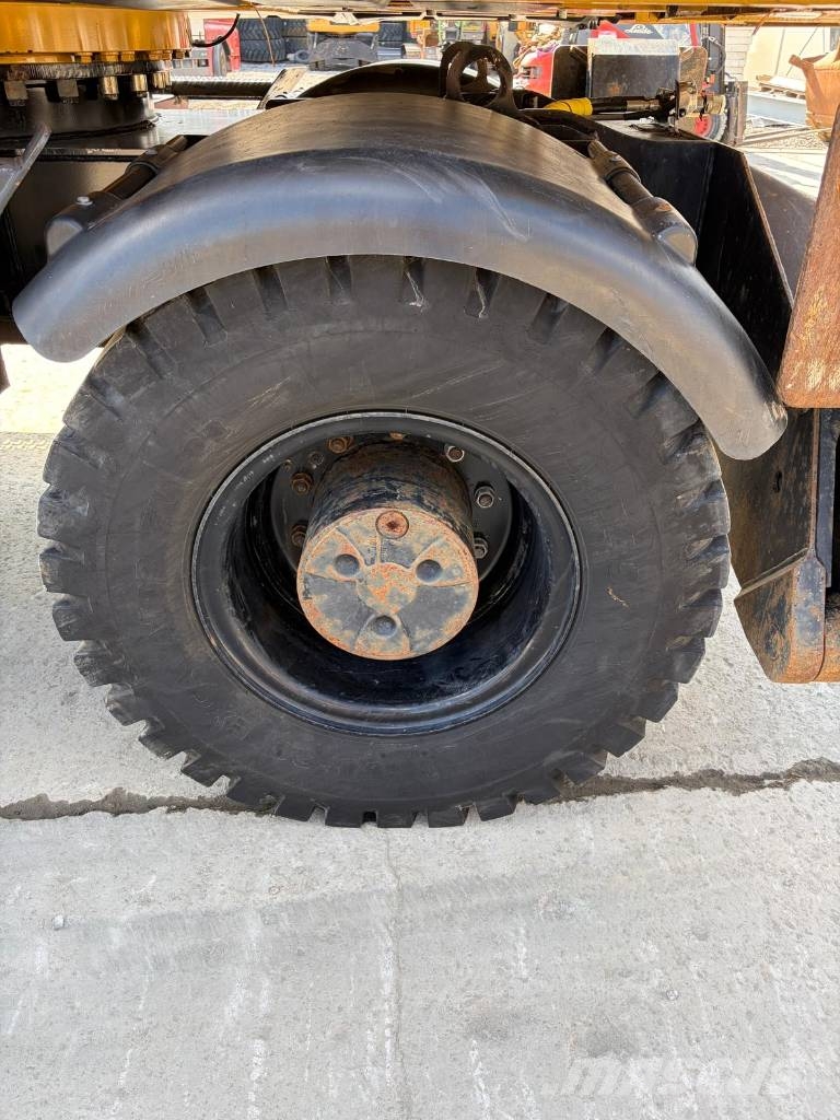 CAT M 315 D Ratasekskavaatorid