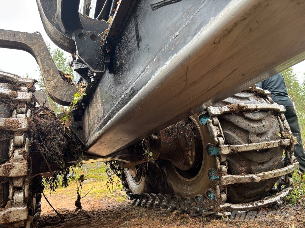 Valmet 840.3 Forvarderi