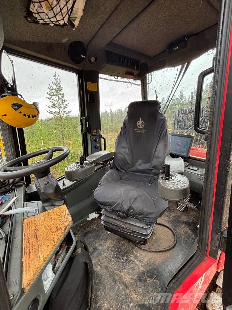 Valmet 840.3 Forvarderi