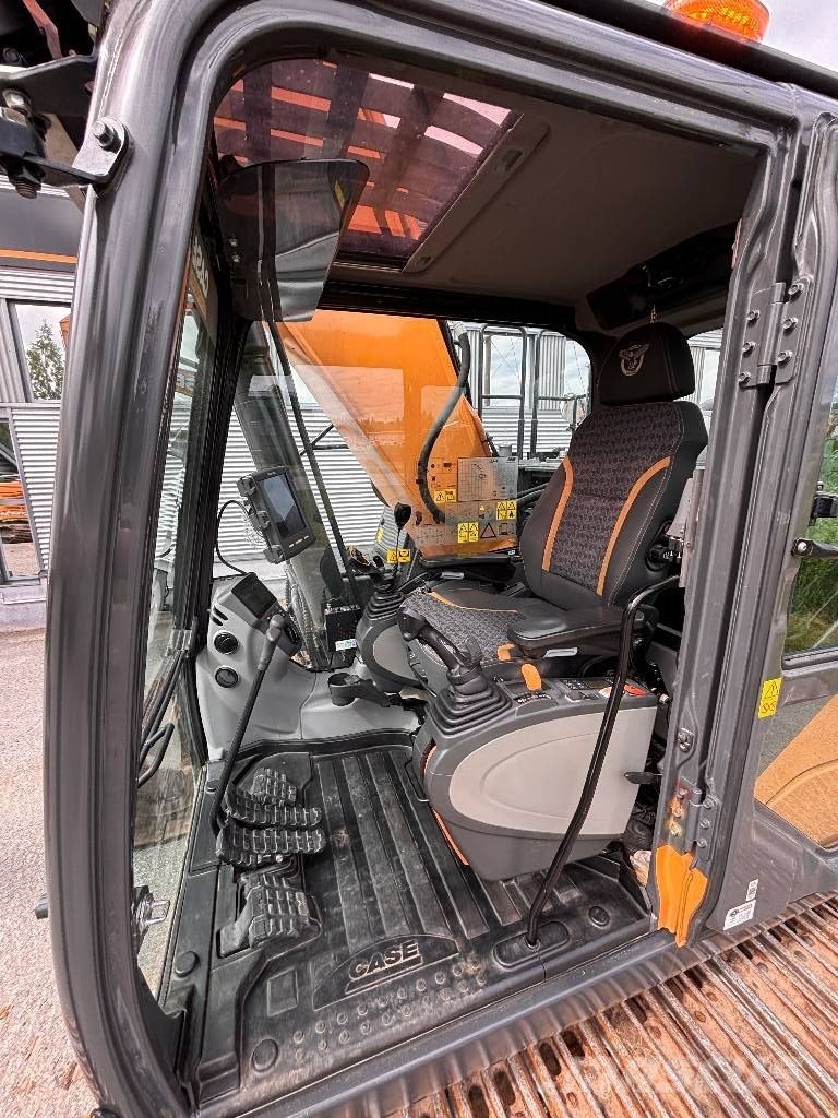 CASE CX 300 D LC Raupenbagger