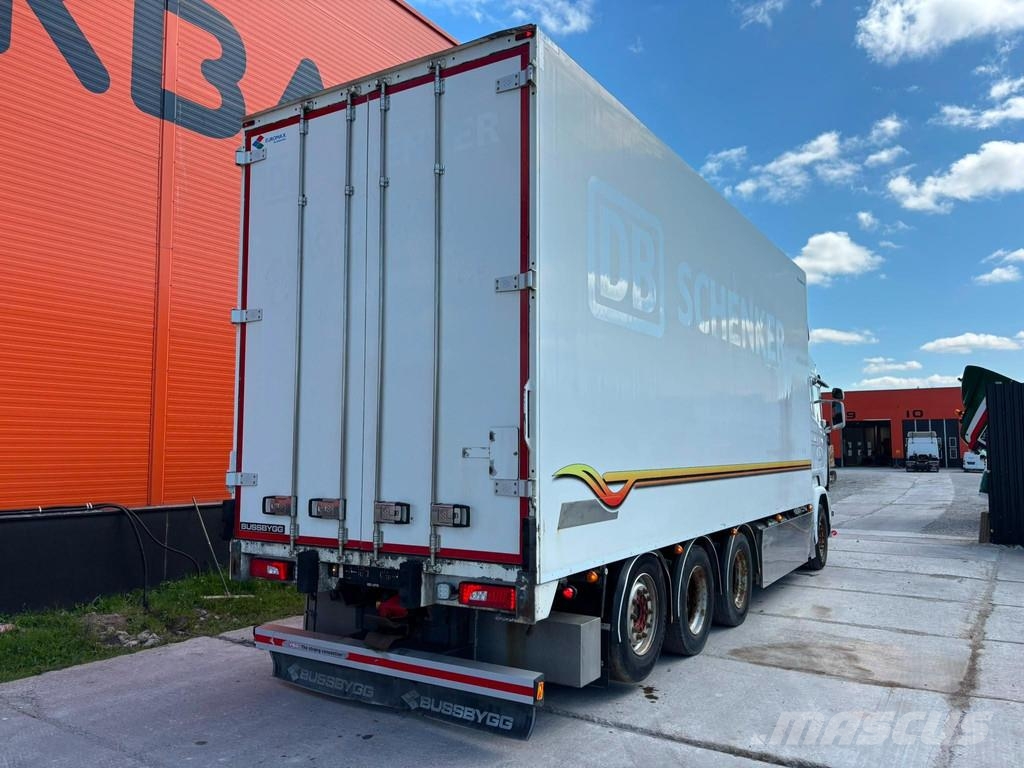 Scania R 730 8x4*4 CARRIER SUPRA / BOX L=7637 mm / RETARD Temperature controlled trucks