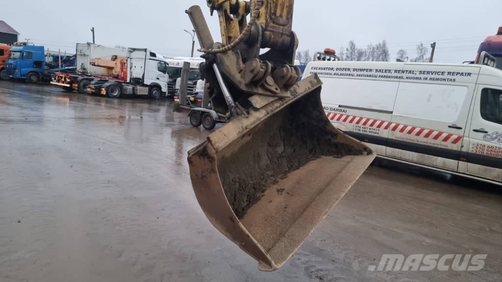Komatsu PC 210-8 Верижен екскаватор