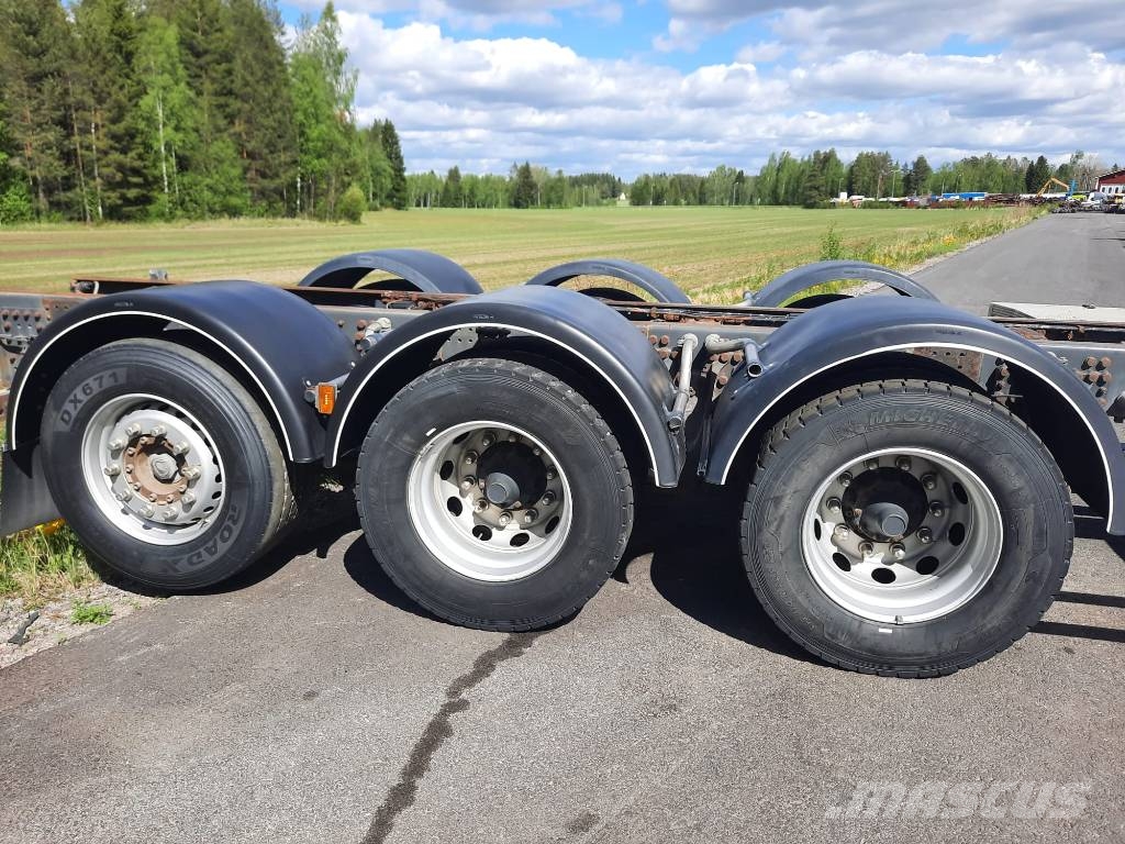 Scania R 520 LB Camiones con chasís y cabina