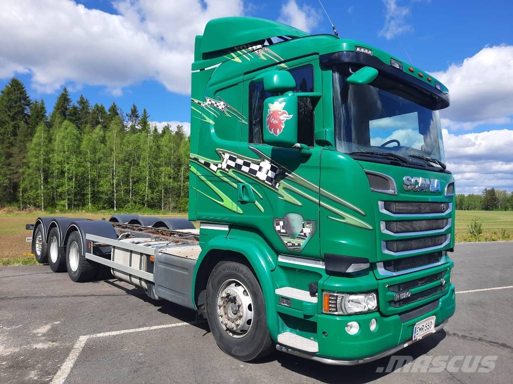 Scania R 520 LB Camiones con chasís y cabina
