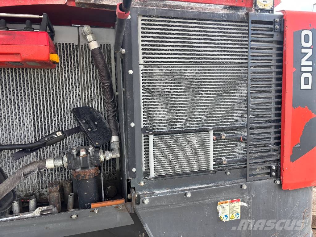 Sandvik Dino DC 400 Ri 도로 굴착기