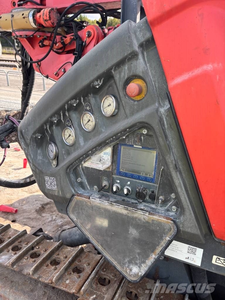 Sandvik Dino DC 400 Ri 도로 굴착기