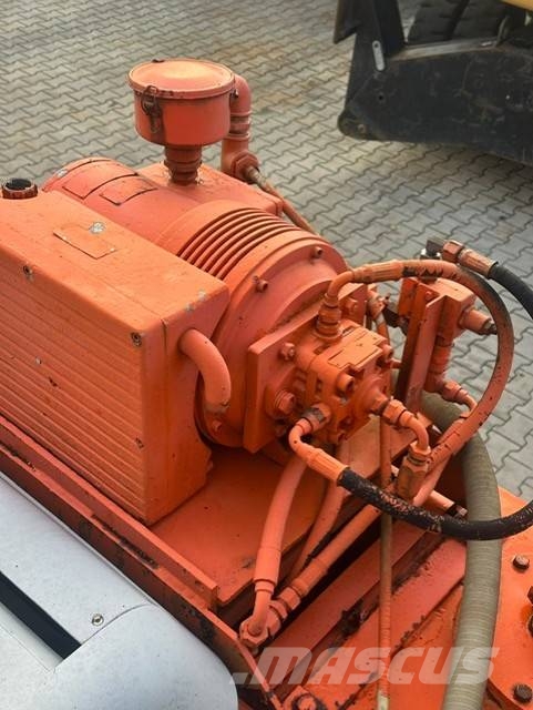 Fiat-Hitachi FH 130 W-3 Ekskavatori uz riteņiem