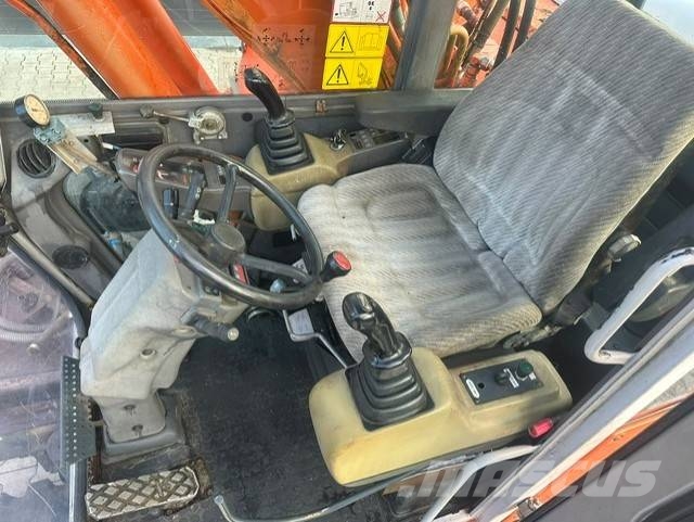 Fiat-Hitachi FH 130 W-3 Ekskavatori uz riteņiem