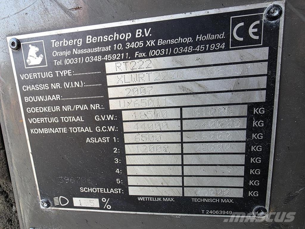 Terberg RT222 - 4X4 - TURNING CHAIR - AUTOMATIC GEAR - WOR Νταλίκες μεταφοράς εμπορευματοκιβωτίων