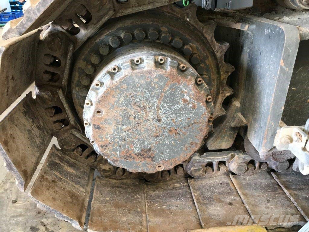 Sennebogen 690 履帶式起重機