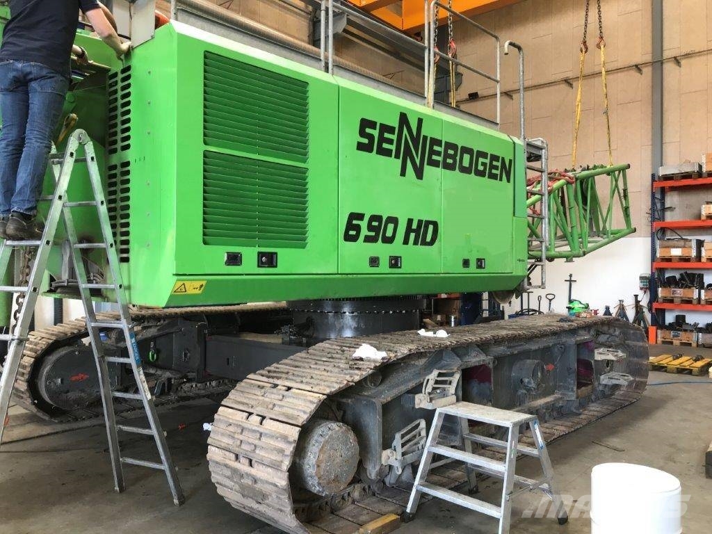Sennebogen 690 履帶式起重機